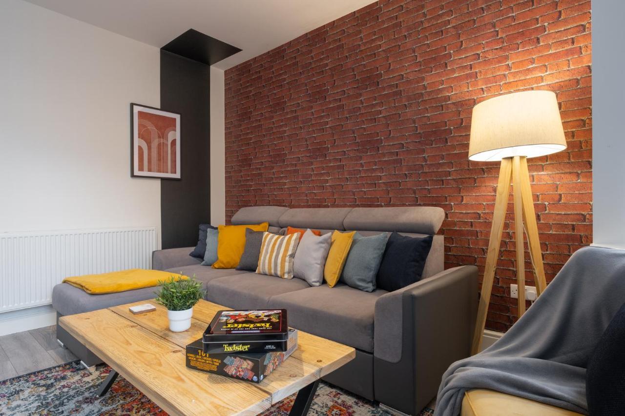 Hazel House Apartment West Bromwich Bagian luar foto