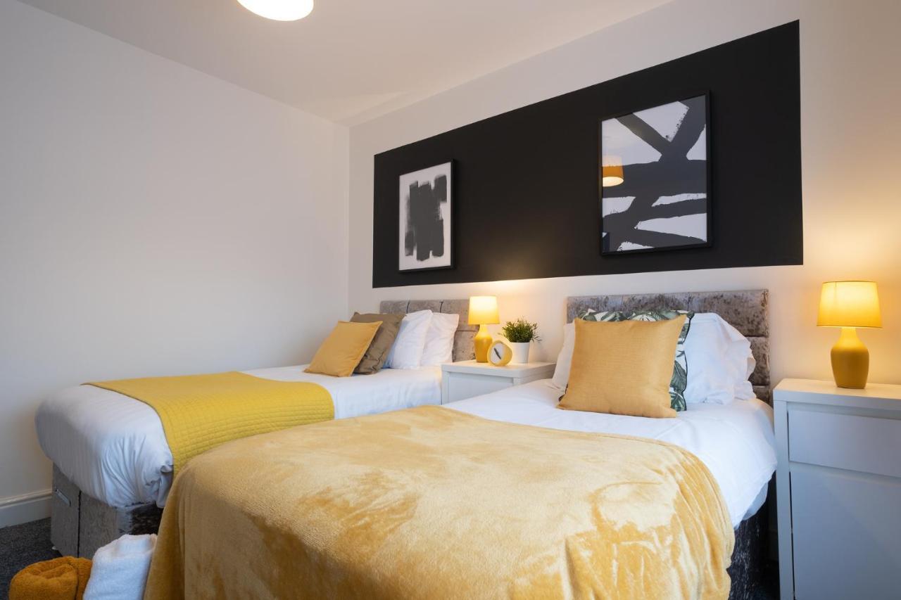 Hazel House Apartment West Bromwich Bagian luar foto
